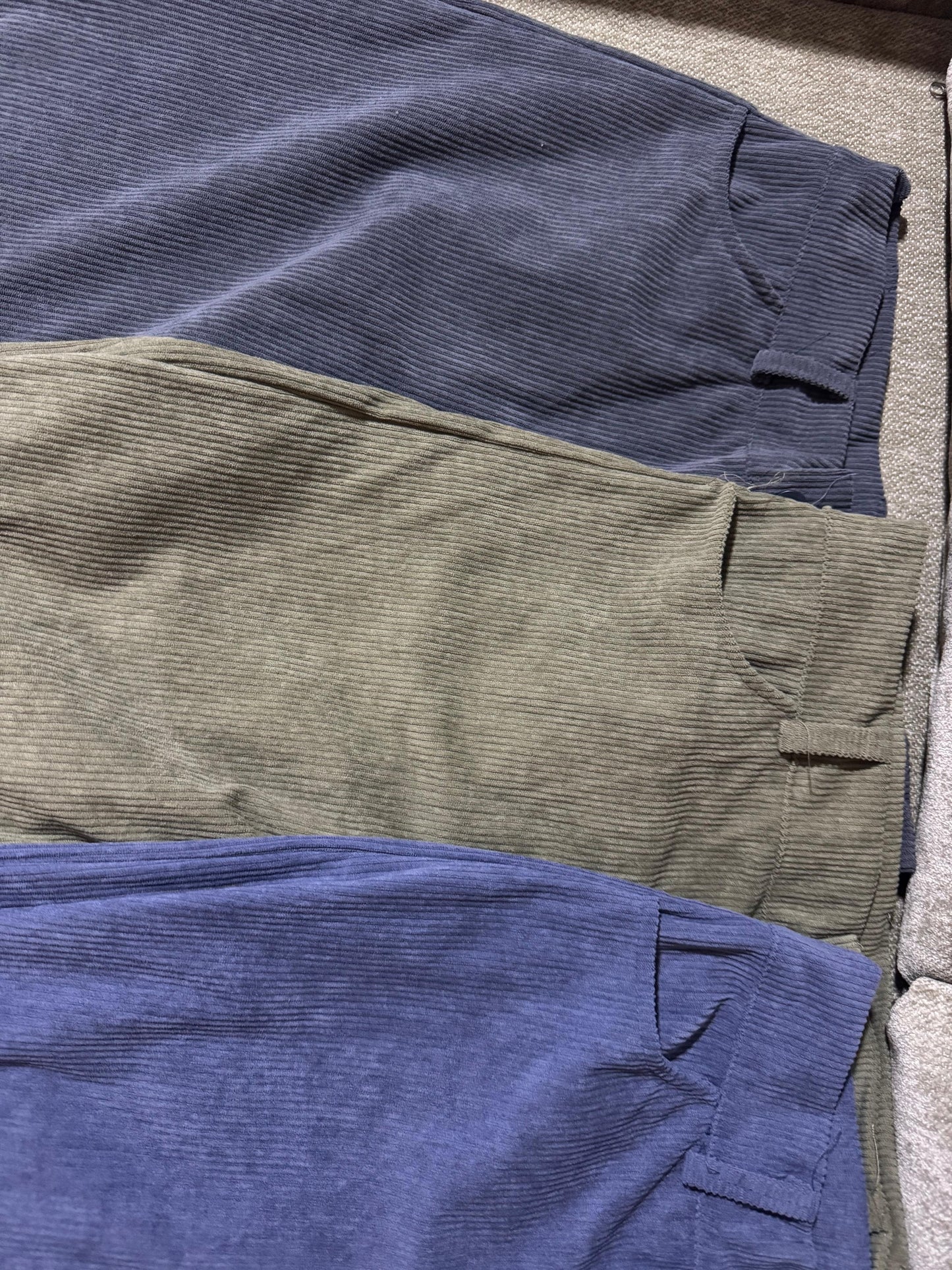 Pantalon tela corduroy